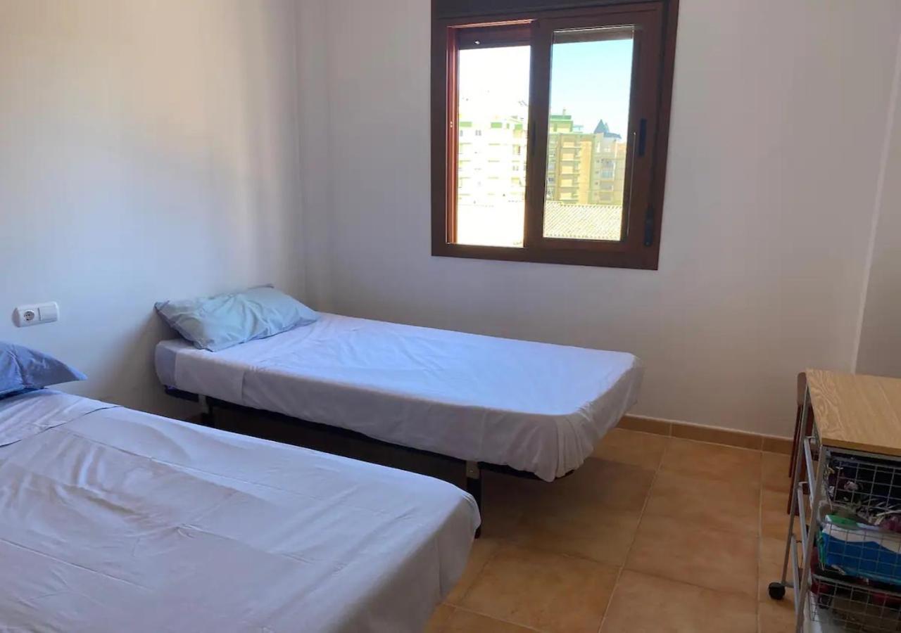 Habitacion En Casa Vacacional Fuengirola Ngoại thất bức ảnh